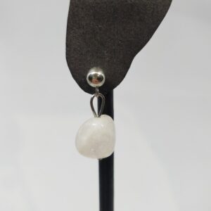 Ruusukvartsi korvakorut