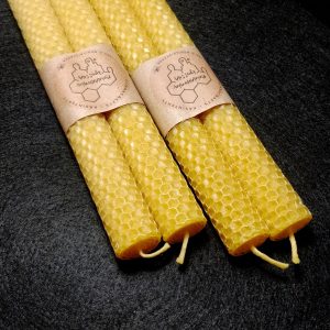 Mehiläisvahakynttilä