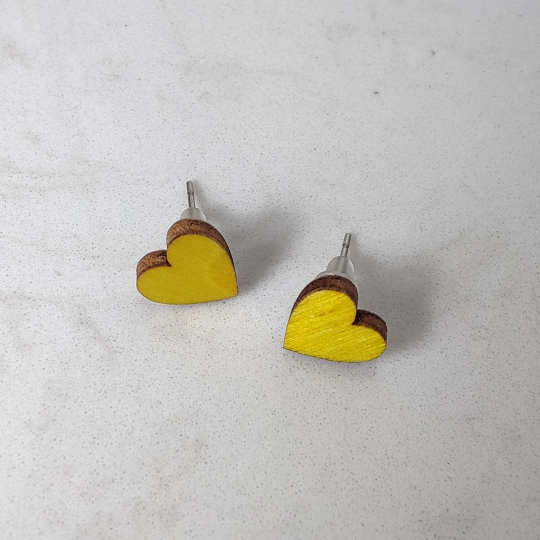 Minisydän - vanerikorvakorut, eri värejä - Image 5