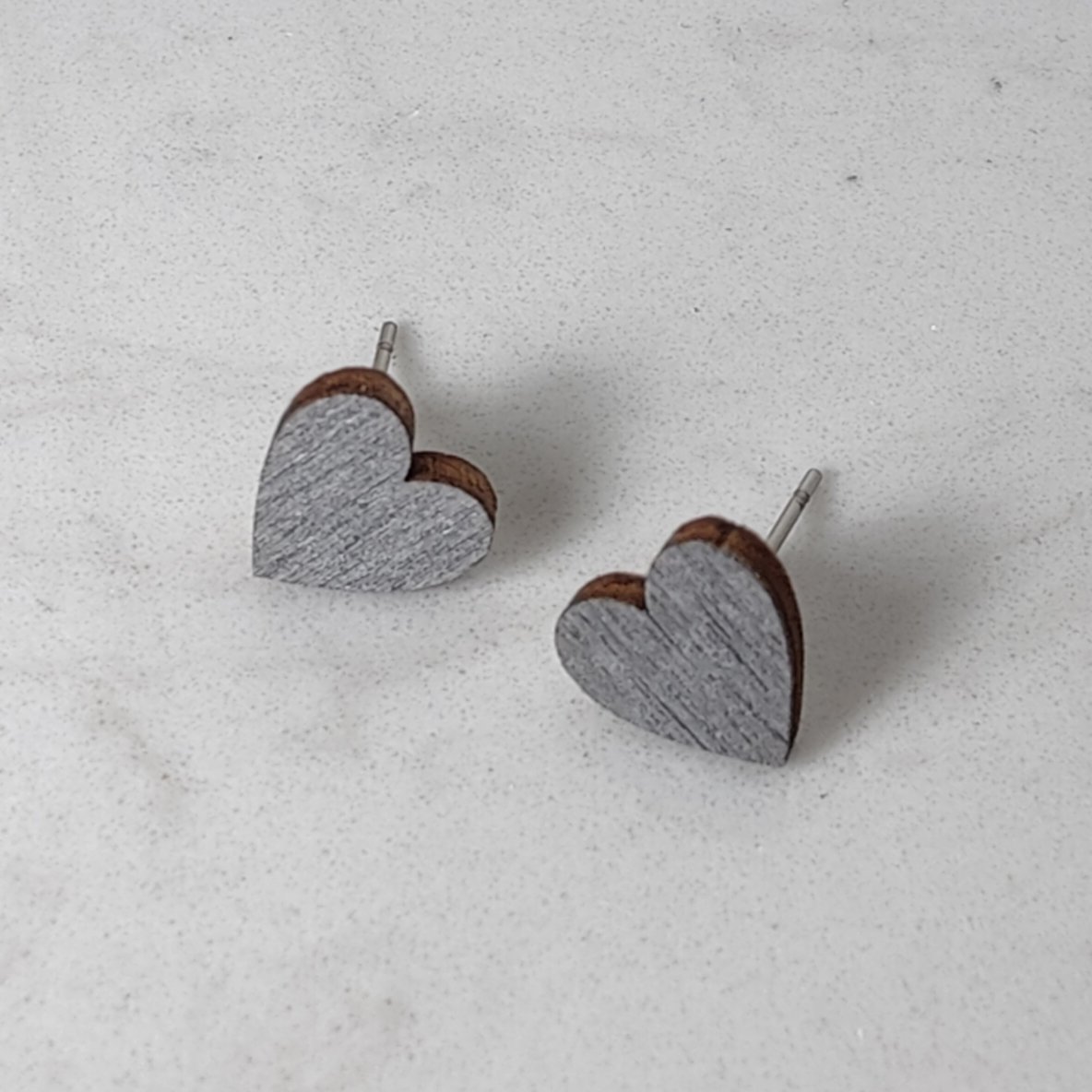 Minisydän - vanerikorvakorut, eri värejä - Image 3